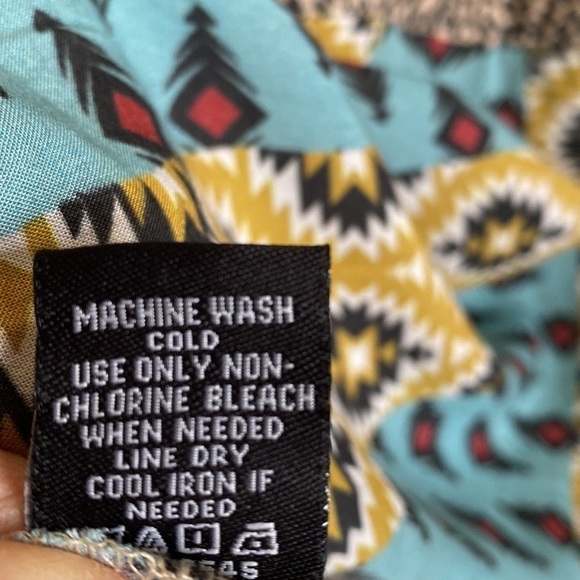 TOLANI Womens L Tunic Blouse Roll Tab Sleeve Button down Shirt Top Artsy Boho - Picture 8 of 8